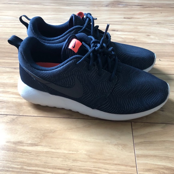 Nike roshe one size 6 - Picture 2 of 4